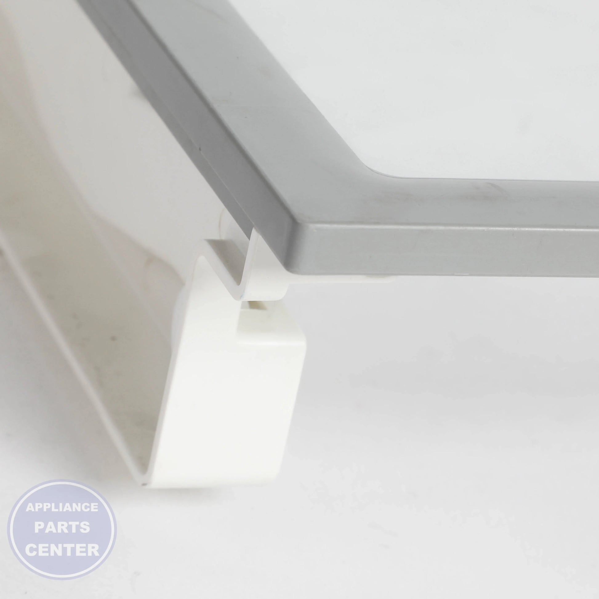 WPL COVER WPW10362174 - Installation in WPL Refrigerator showing key mounting points