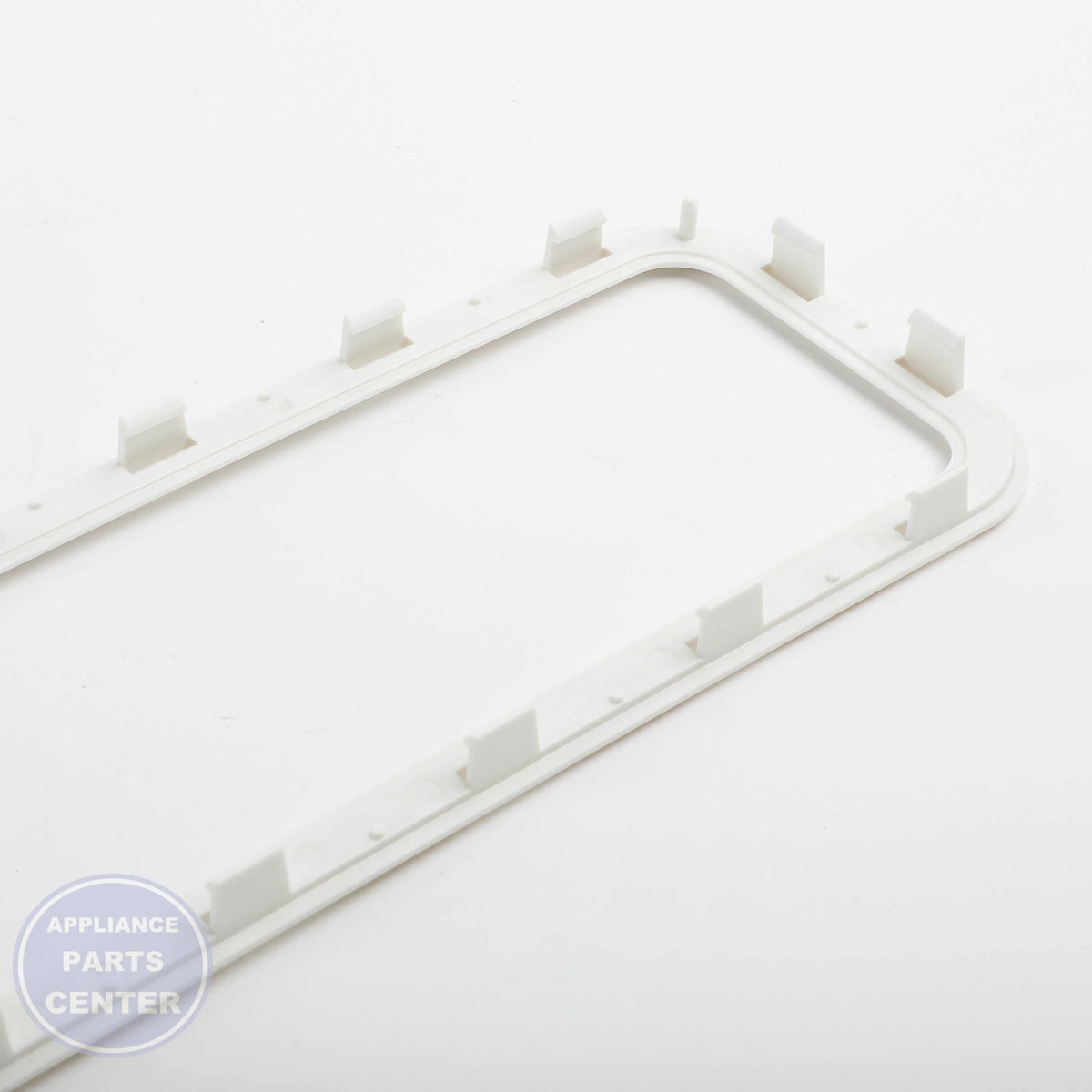 RETAINER WPW10400825 - Detailed view of secure locking mechanism