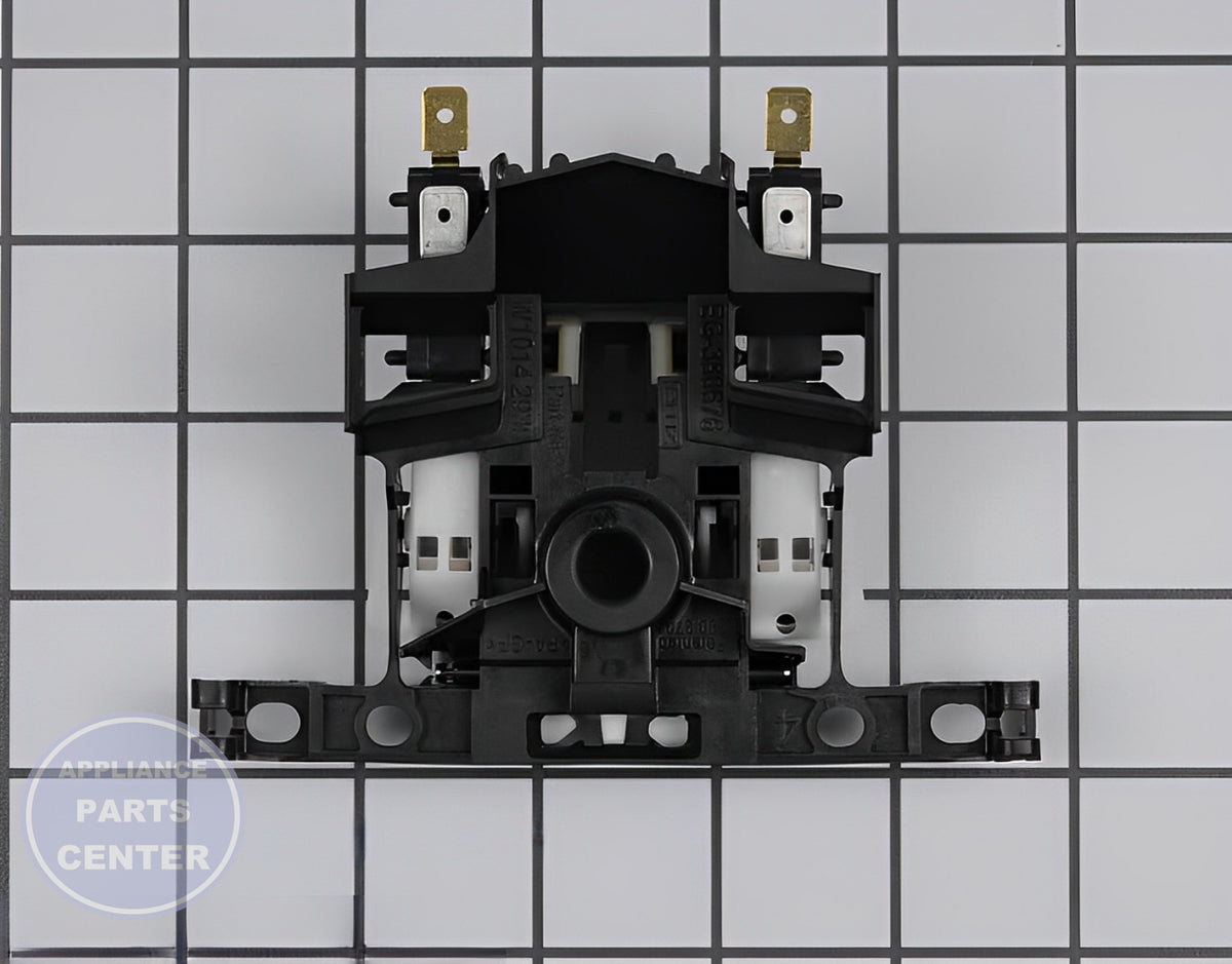 WHIRLPOOL DISHWASHER DOOR LATCH WPW10404409 - Detailed view of latch mechanism