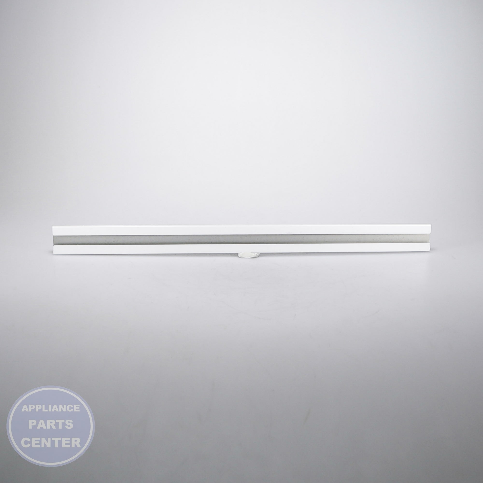 TRIM-DOOR WPW10421484 - Detailed view highlighting specific technical details