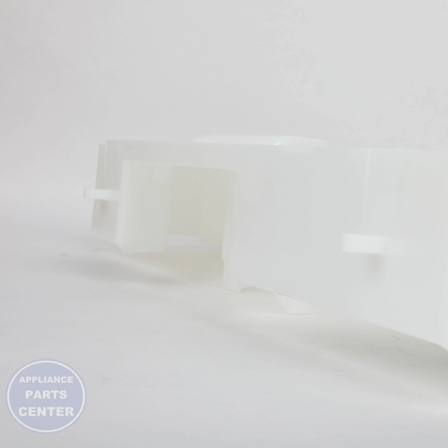 WPL HOUSING WPW10469927 - Installation in specific model showcasing key mounting points
