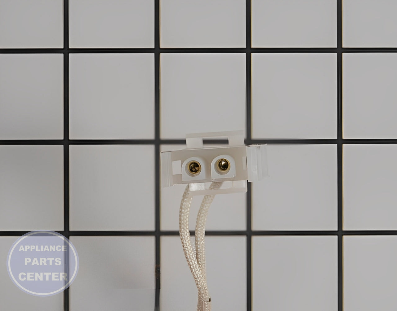 Light Bulb WPW10519866 - Detailed view of 40-watt energy-efficient lighting