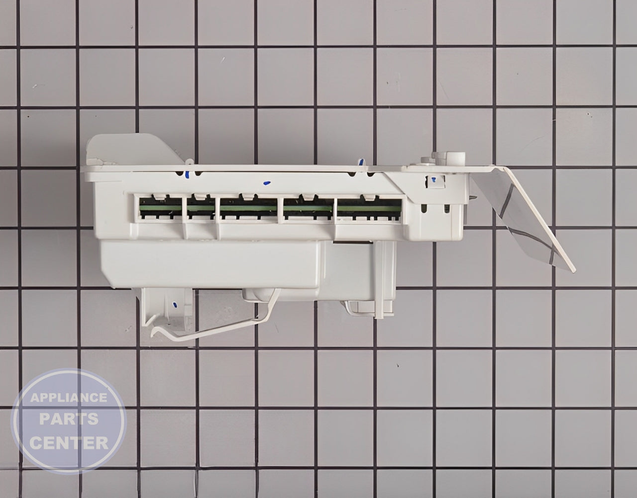 Control Board WPW10525354 - Detailed view of precise control features