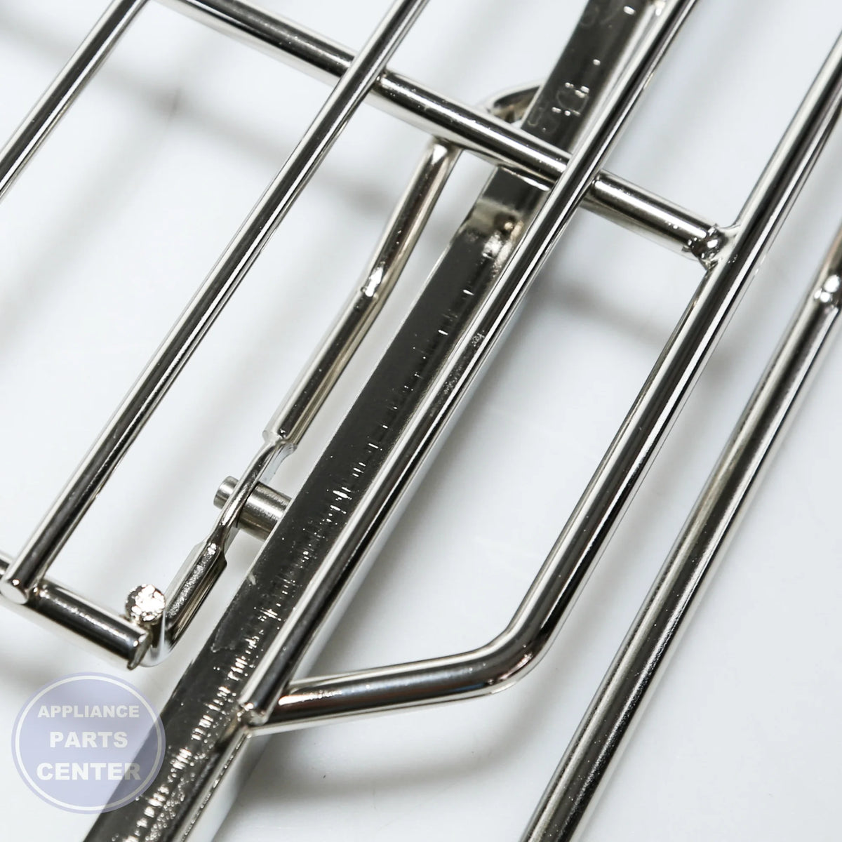 WPL RACK-OVEN WPW10570870 - Installation in W10273852 showing secure mounting points