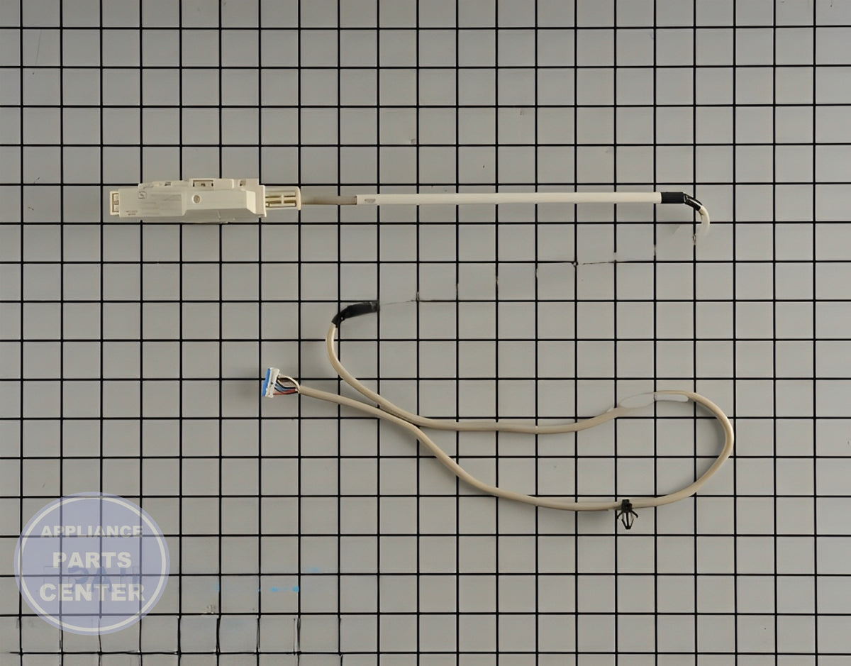 WHIRLPOOL WASHING MACHINE LATCH WPW10619844 - Installation in WPL Washing Machine showing easy mounting points