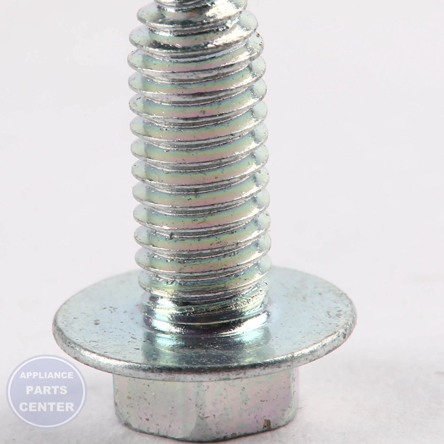 SCR 10-32 B IHXW 1/2 WR01X10622 - Detailed view of secure fastening capability
