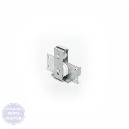 GEH CLOSURE ASSY TOP DOOR RH WR02X10943 - Installation in GEH model showing key mounting points