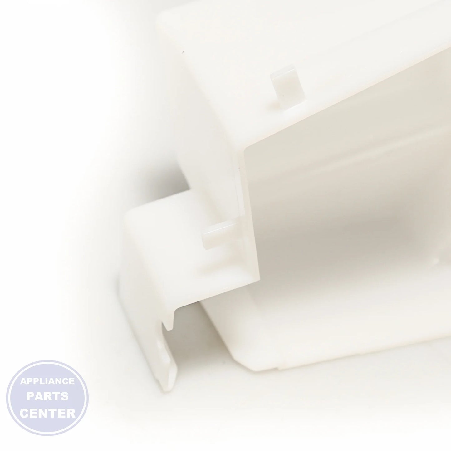 GEH COVER AUGER MOTOR WR02X12491 - Installation in GEH model displaying mounting points