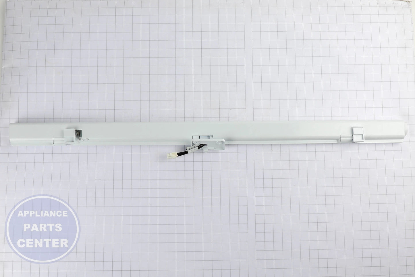 ASM-FRENCH (WHITE) WR02X12818 - Side view with precise fit measurements