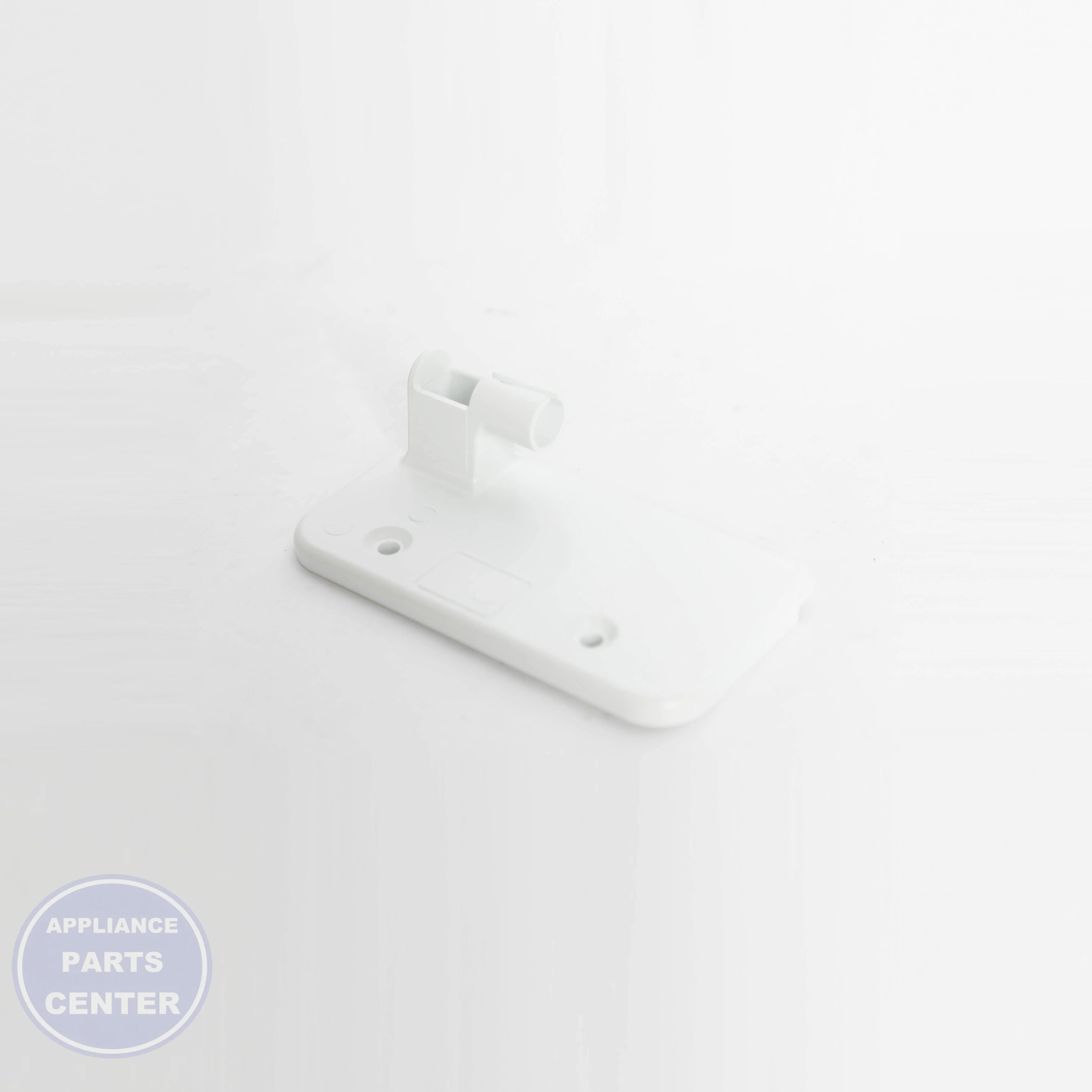 GEH CENTER MULLION HINGE WR13X36887 - Installation in GEH model showcasing easy mounting points