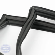 GEH REFRIGERATOR - FREEZER DOOR GASKET BLACK WR14X29278 - Main view showing tight seal for specific models