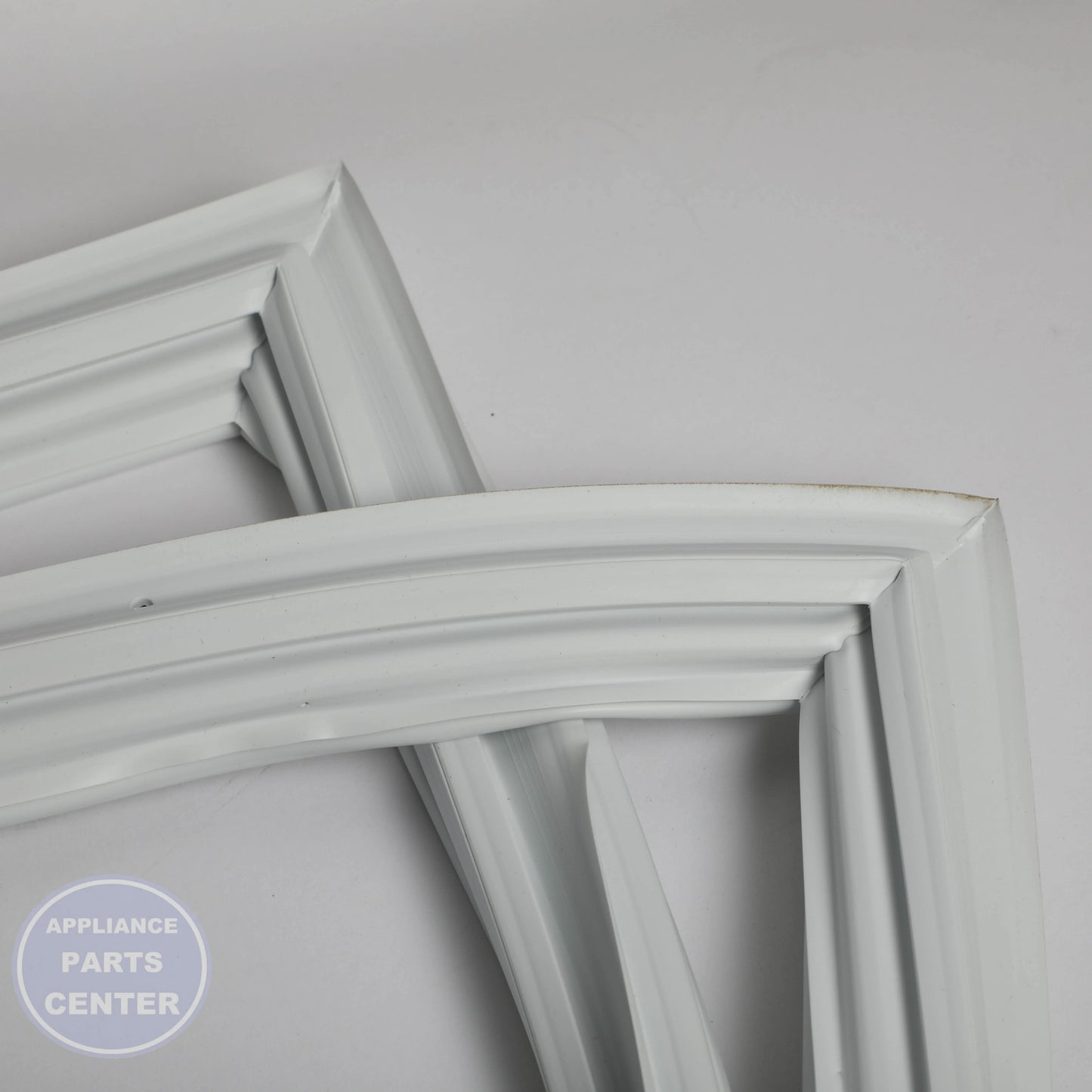 GEH WHITE FRESH FOOD DOOR GASKET 19 - Main view showing airtight seal for GEH models