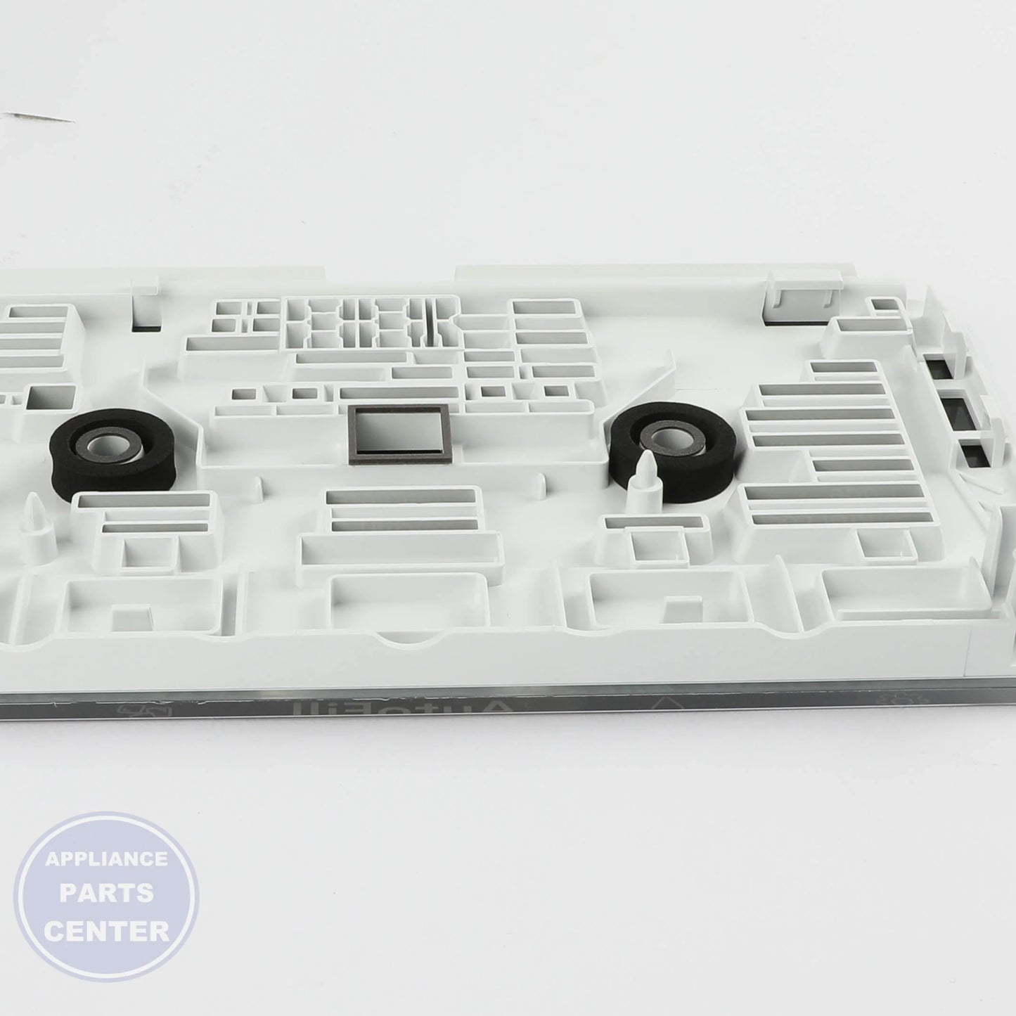 MATTE WHITE CAPACITIVE TOUCH AUTOFILL DISPLAY WR16X32112 - Detailed view of durable water dispensing technology