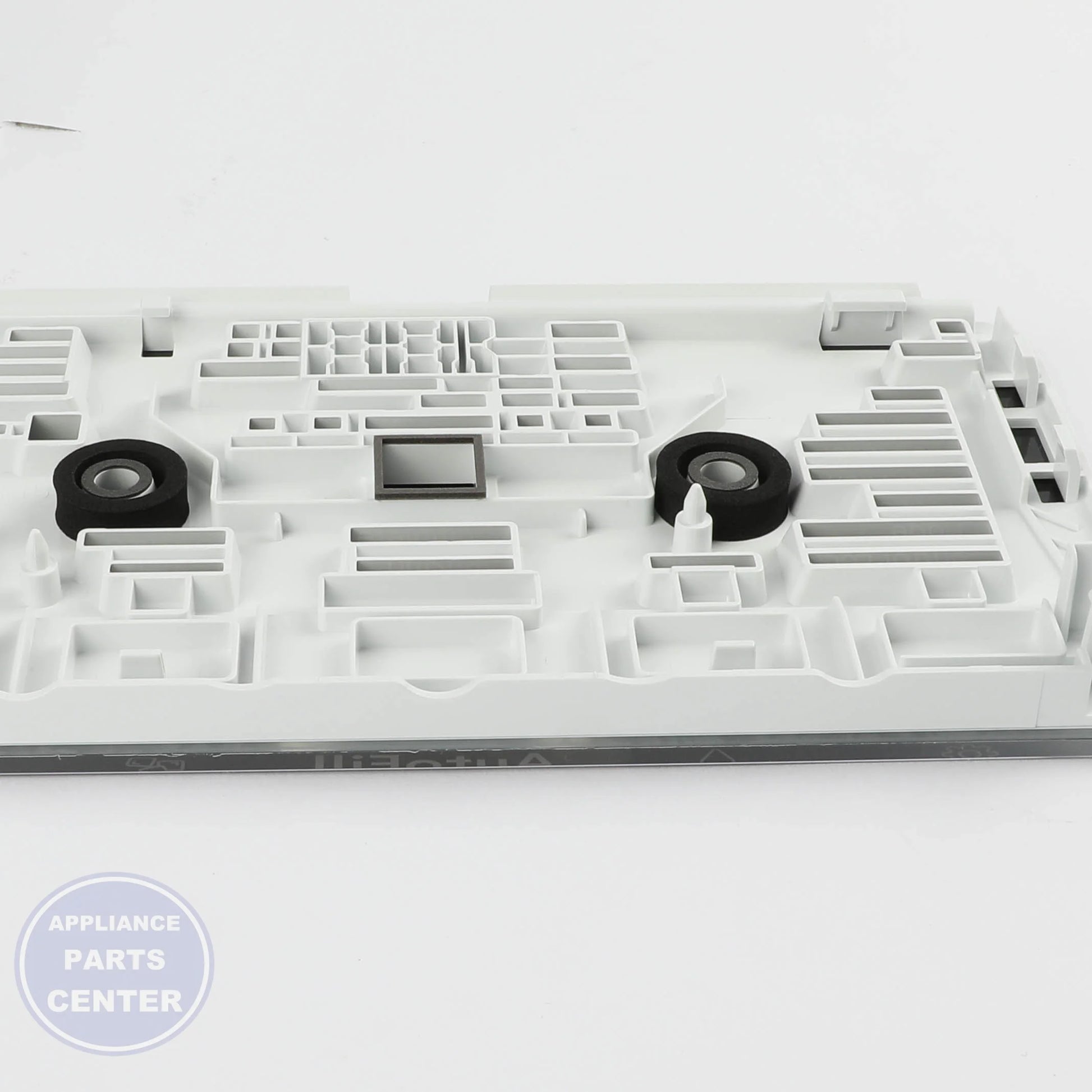 MATTE WHITE CAPACITIVE TOUCH AUTOFILL DISPLAY WR16X32112 - Detailed view of durable water dispensing technology