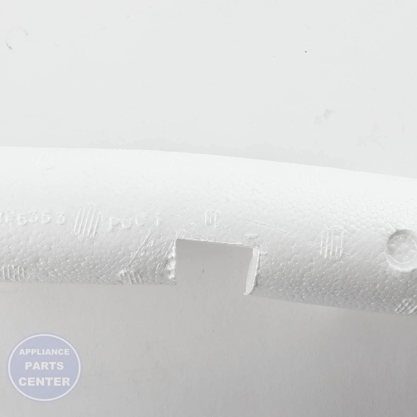 INSULATION TANK FOAM WR17X11620 - Detailed view of optimal thermal insulation material
