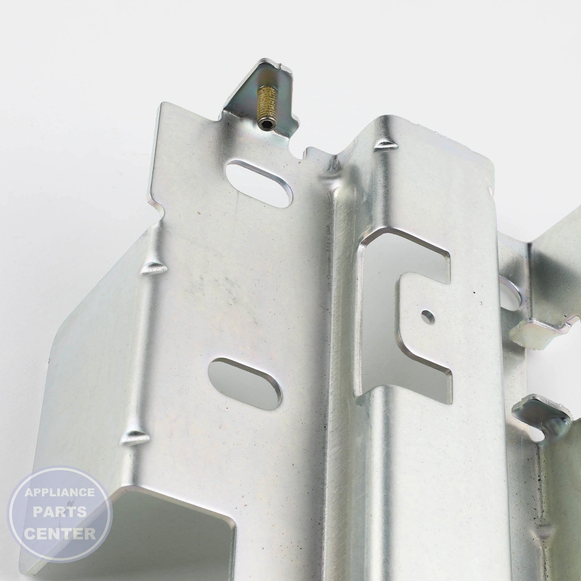 GEH SLIDE BRACKET ASM RH WR17X13144 - Installation in WR17X13050 model showing easy mounting points