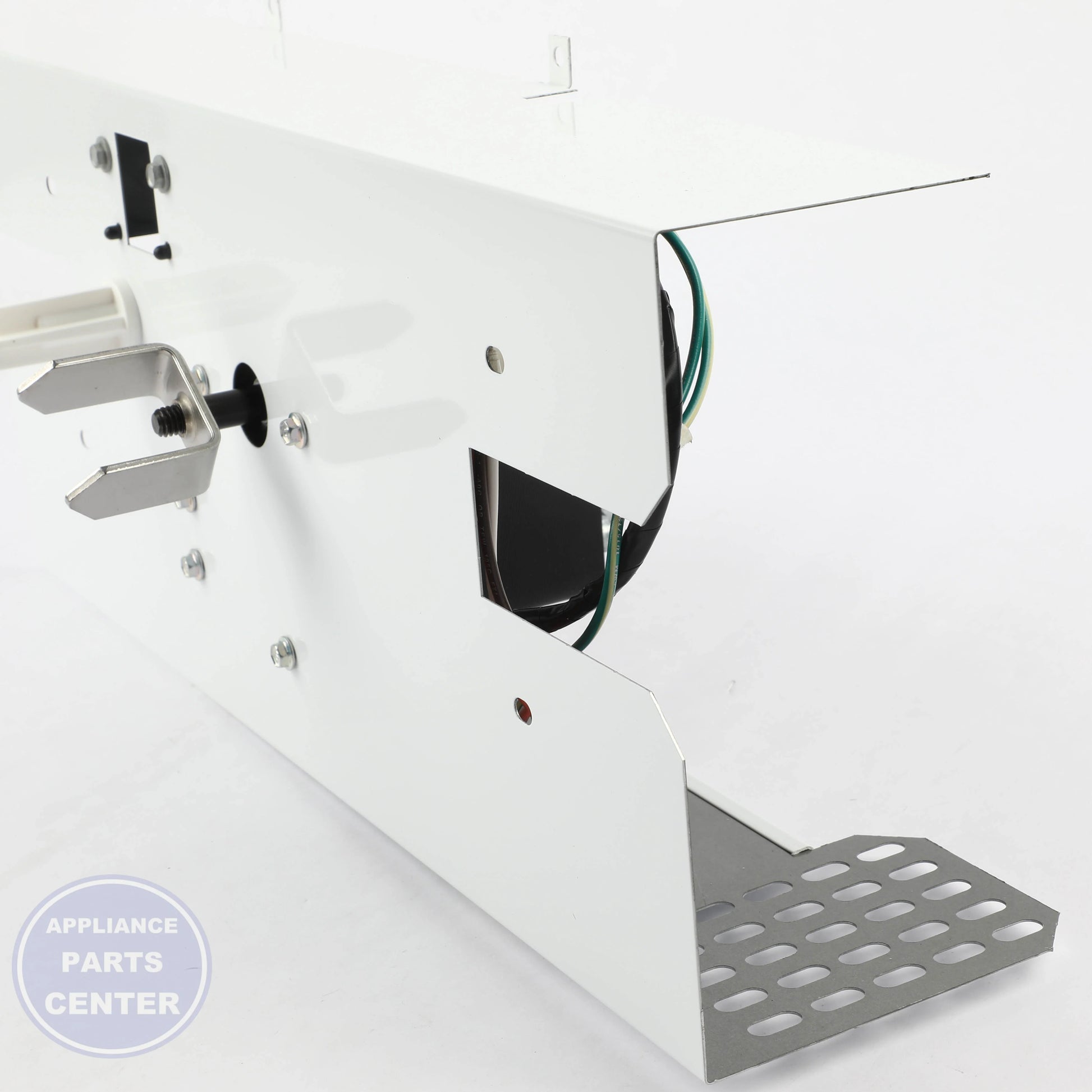GEH AUGER MOTOR ASSEMBLY 48 WR17X29747 - Installation in GEH model showcasing key mounting points