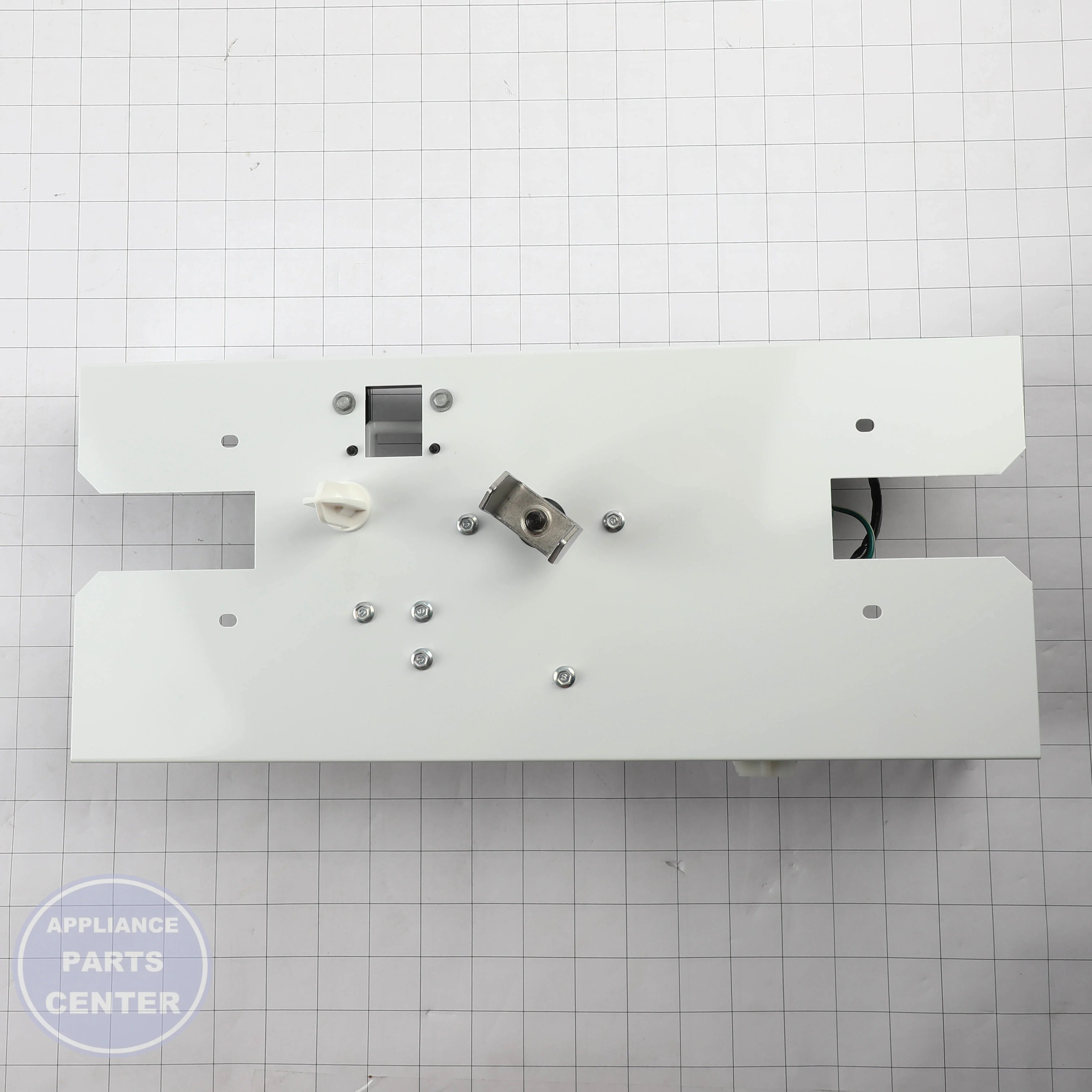 GEH AUGER MOTOR ASSEMBLY 48 WR17X29747 - Installation in GEH model showcasing key mounting points