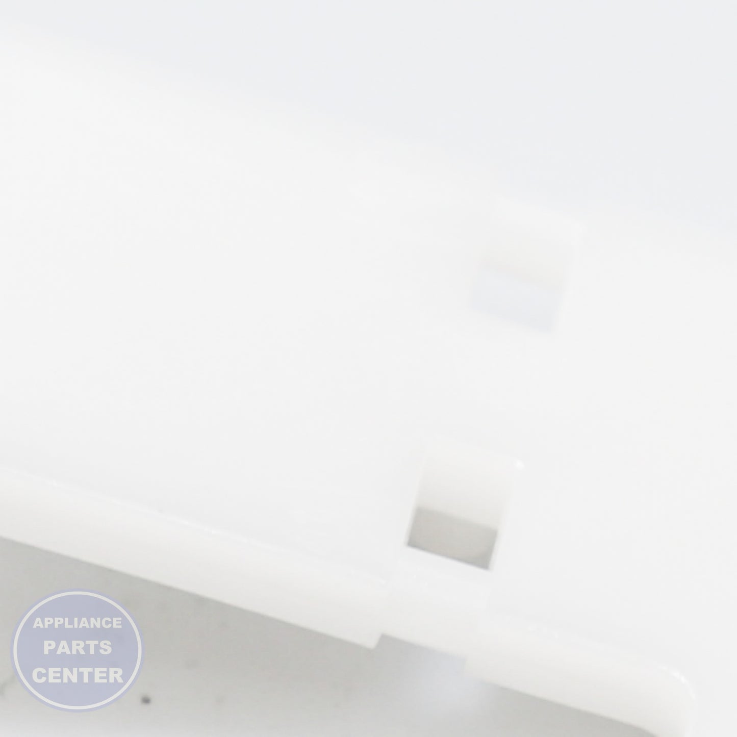 GEH CRANK DOOR RECESS WR17X3089 - Installation in XYZ model showcasing mounting points