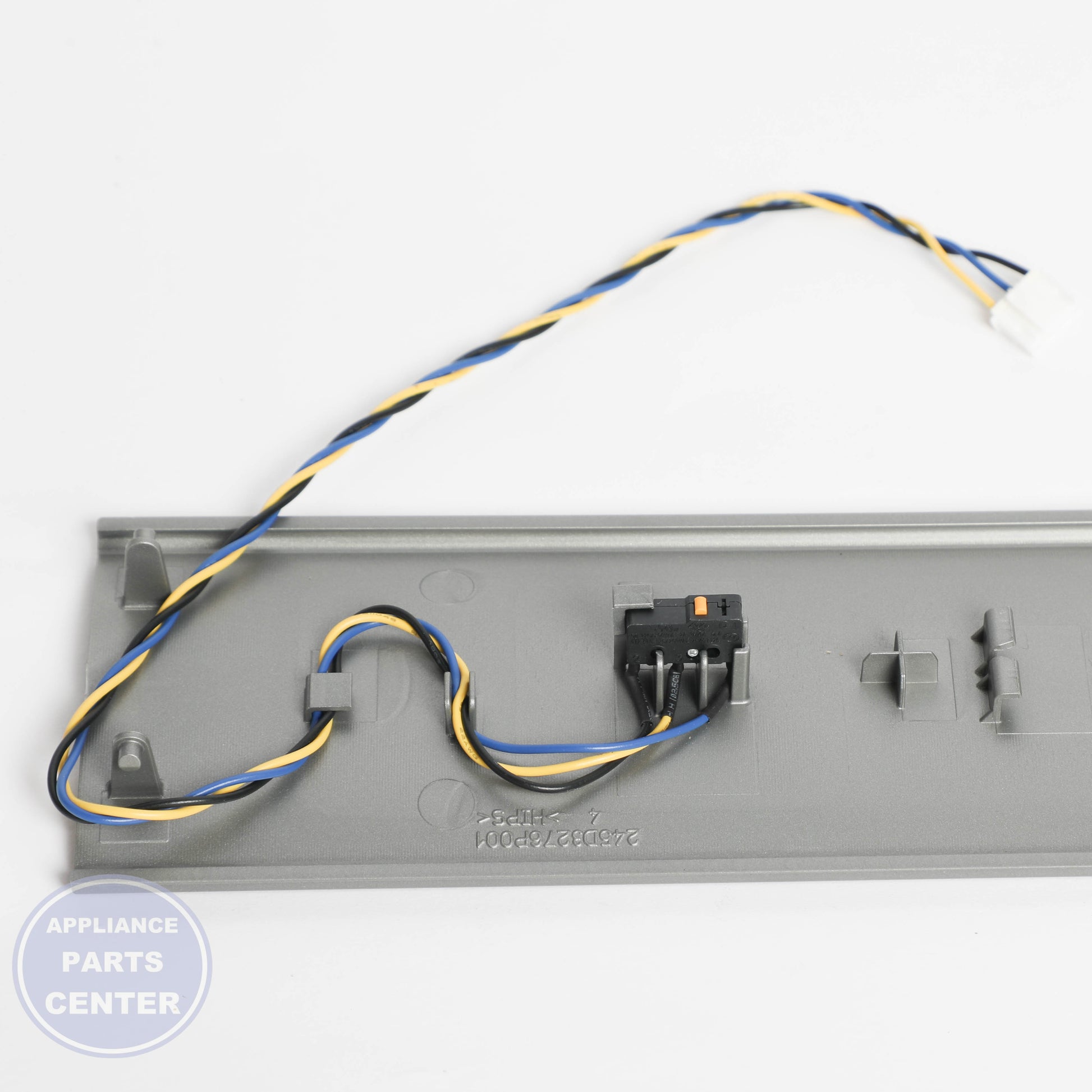 GEH PADDLE ASM PROFILE WR17X45126 - Installation in GEH models showing easy mounting points