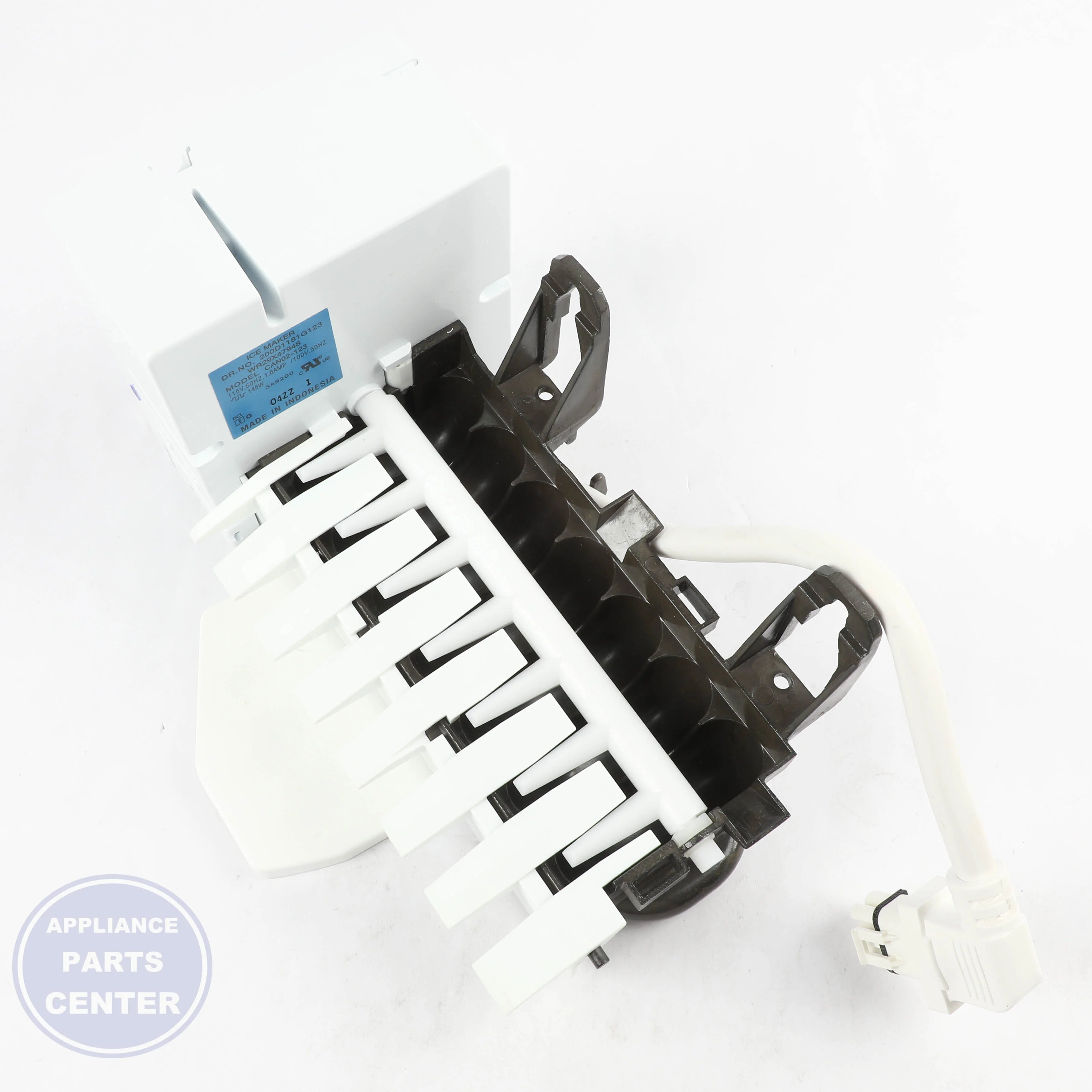ICEMAKER WR29X47948 - Detailed view of reliable ice production