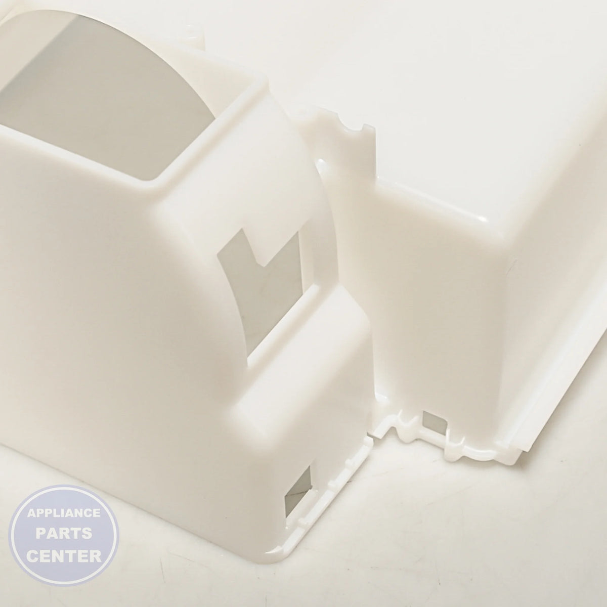BUCKET ICE DISP WR30X10074 - Detailed view of GEH ice bucket