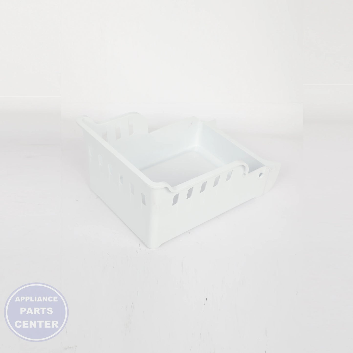 BUCKET ICE ASM WR30X23327 - Detailed view of ice bucket measurements
