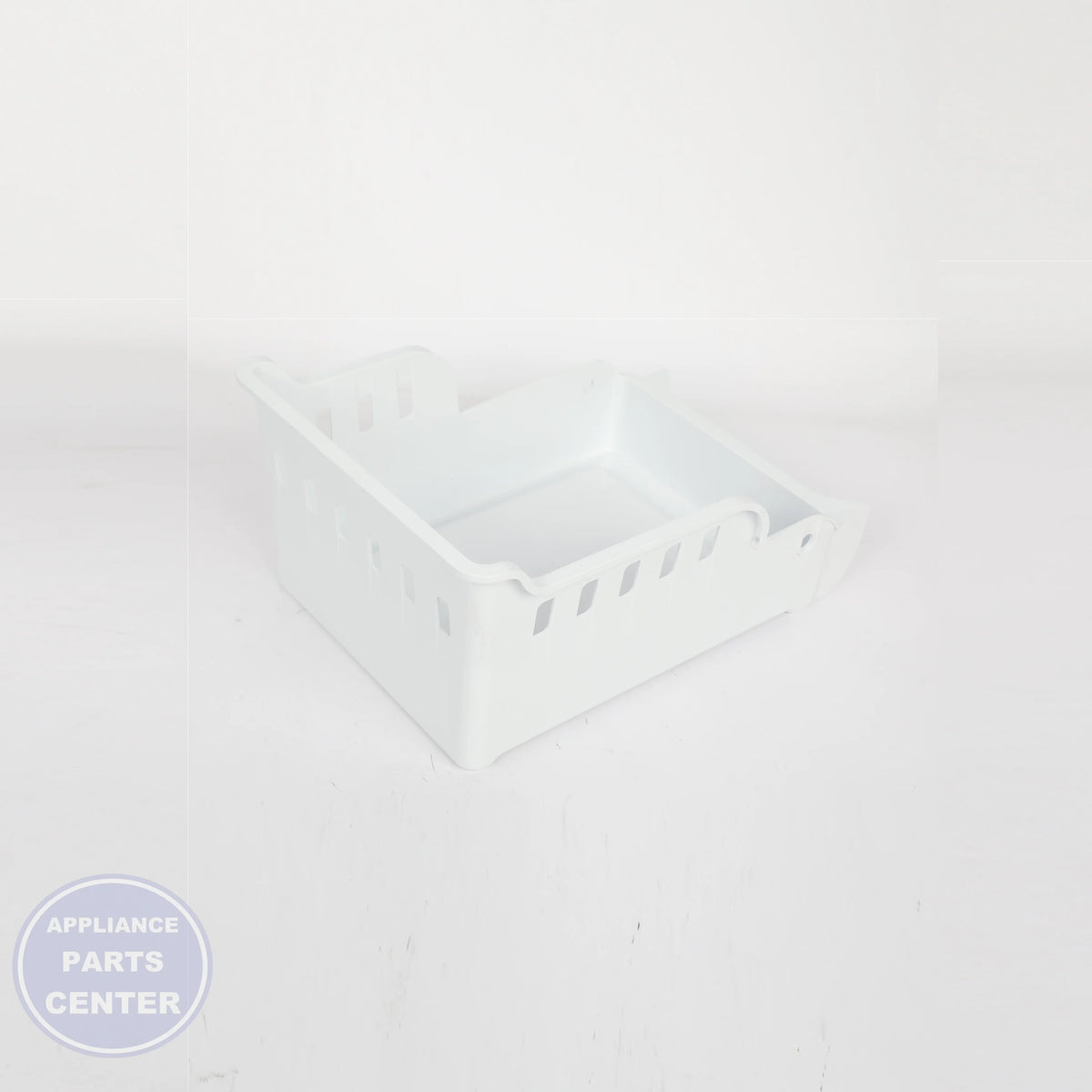 BUCKET ICE ASM WR30X23327 - Detailed view of ice bucket measurements