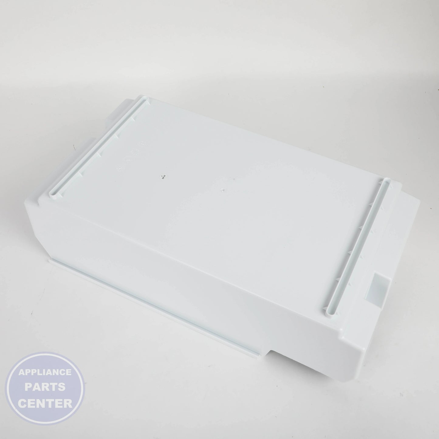 GEH FREEZER ICE BUCKET WR30X30260 - Main view showing 5 lbs ice capacity for WR30X24824 and WR30X30127