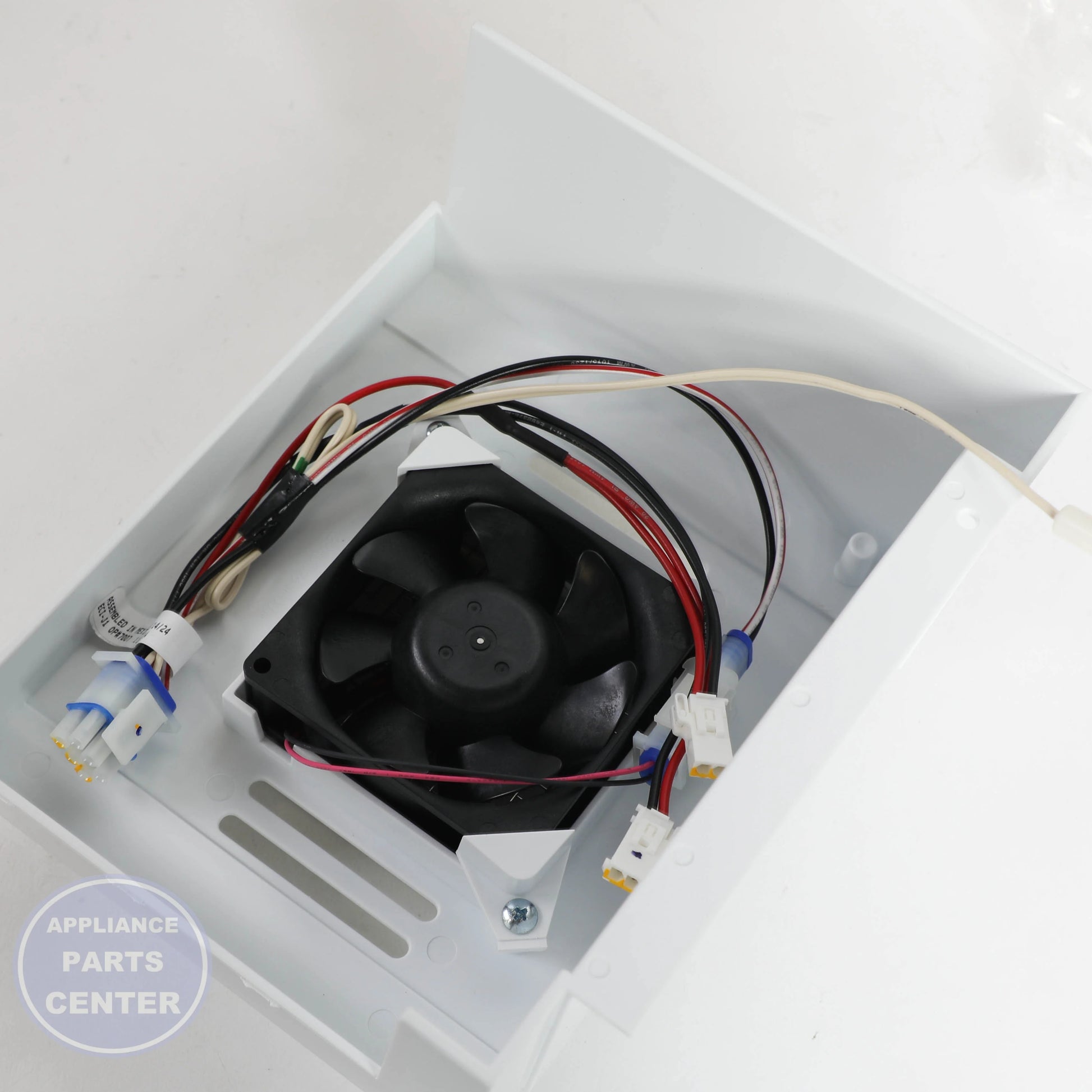 QC HOUSING ASM KIT WR31X20917 - Detailed view of motor housing assembly