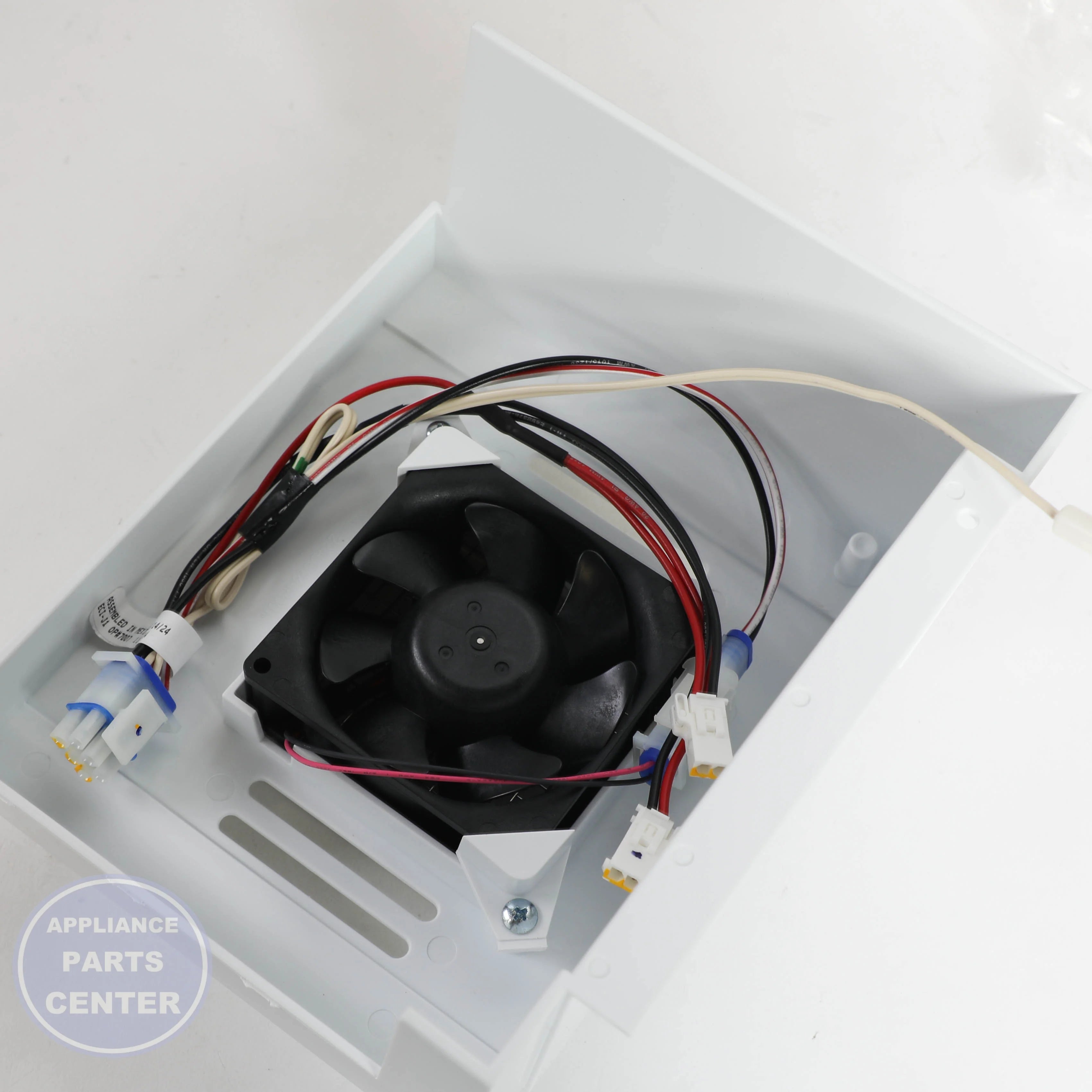 QC HOUSING ASM KIT WR31X20917 - Detailed view of motor housing assembly