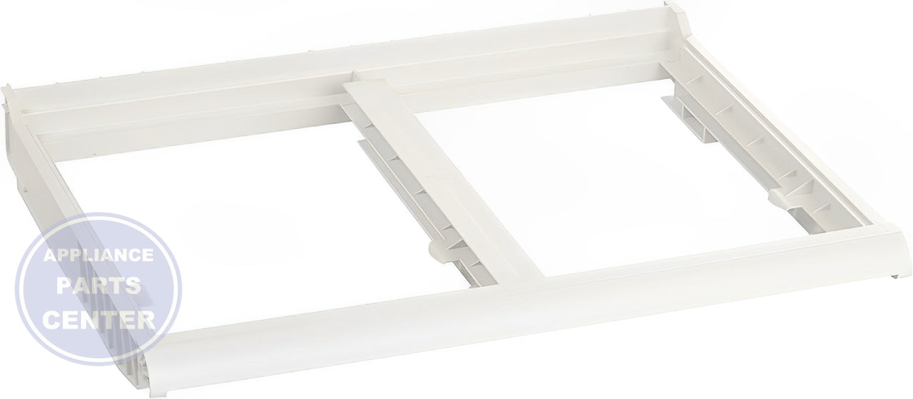 GE VEGETABLE PAN COVER WR32X31481 - Main view showing spacious storage for specific GE models