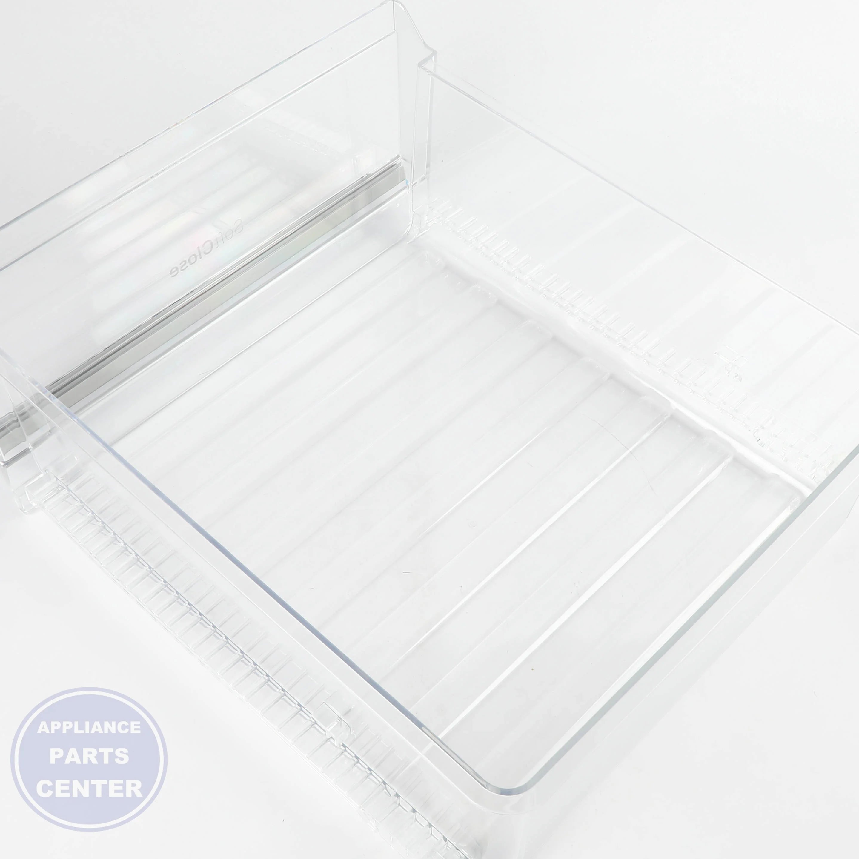 CLEAR VEGETABLE PAN WR32X31962 - Side view with 20 lbs storage capacity