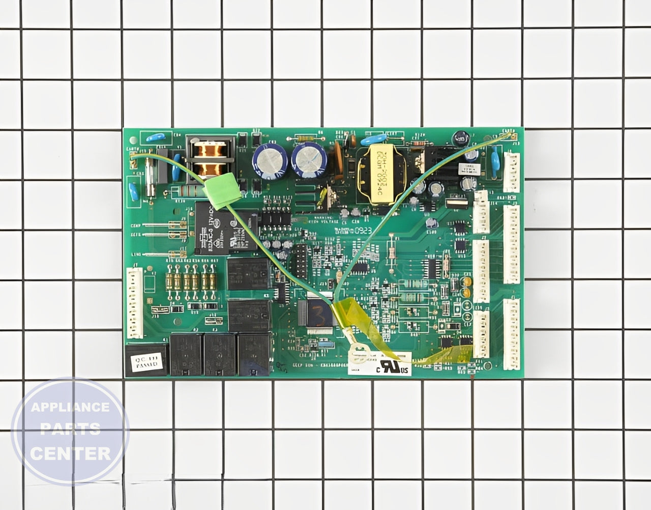 GE REFRIGERATOR MAIN ELECTRONIC CONTROL BOARD ASSEMBLY WR55X10956 - Main view showing precise temperature control for GE Refrigerator models