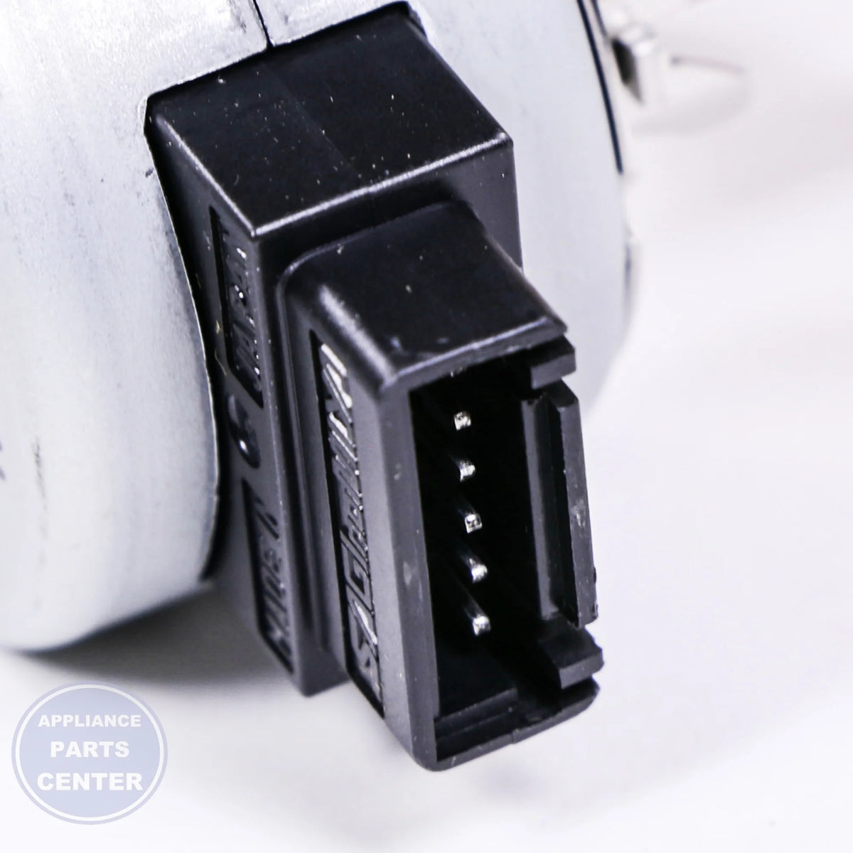 GEH VALVE ASM WR57X10053 - Main view showing water flow support for GEH models