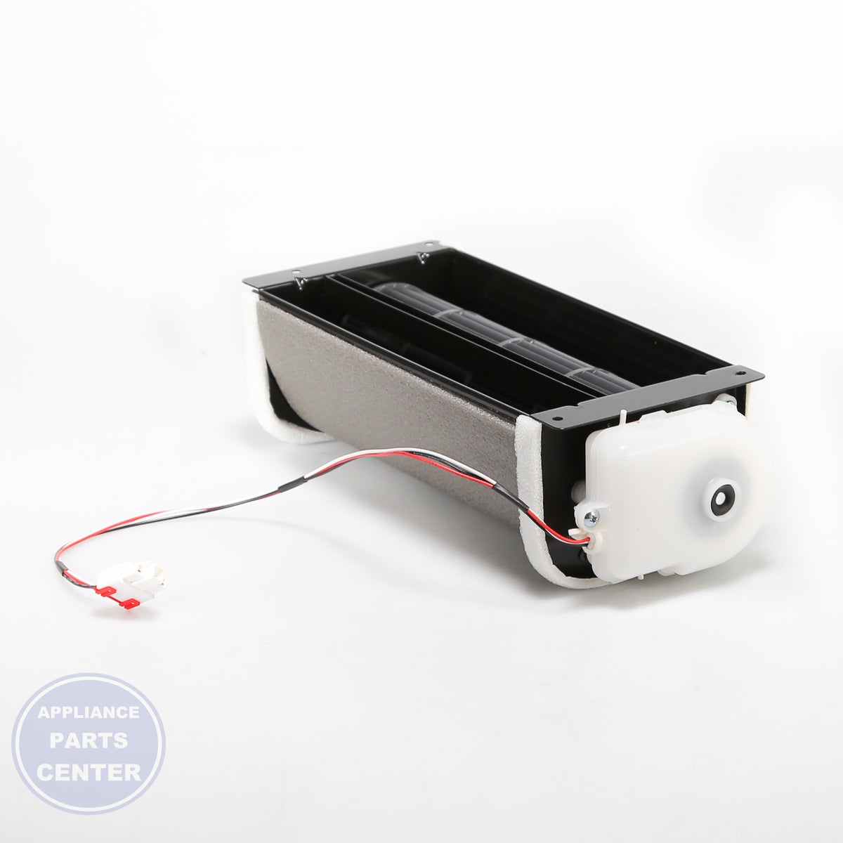 GEH MOTOR FAN ASM FZ WR60X10176 - Installation in specific model showing key mounting points