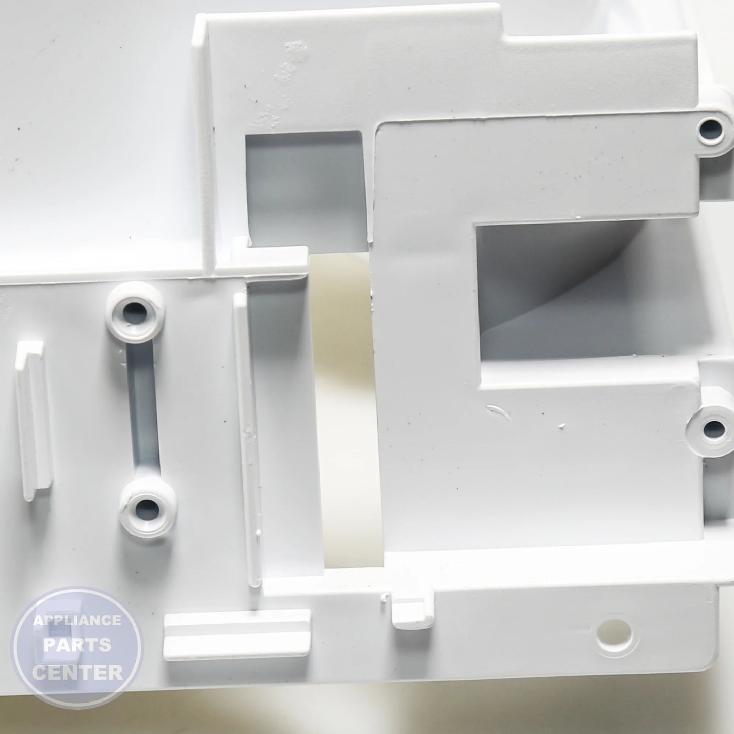 GEH CONDENSER FAN ASM WR60X10177 - Installation in specific model showing easy mounting points