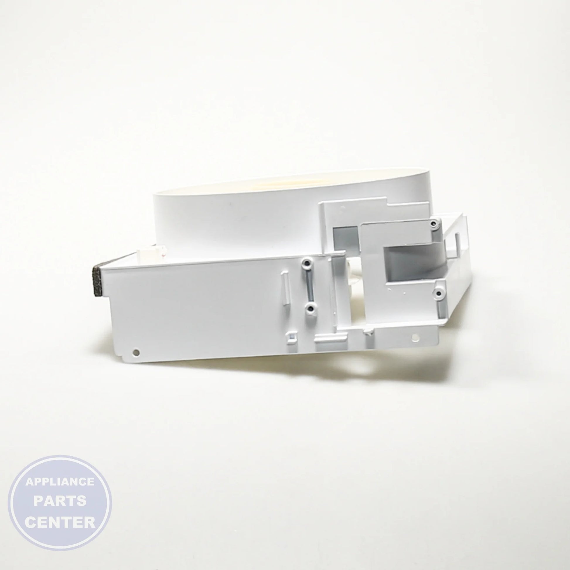 GEH CONDENSER FAN ASM WR60X10177 - Installation in specific model showing easy mounting points