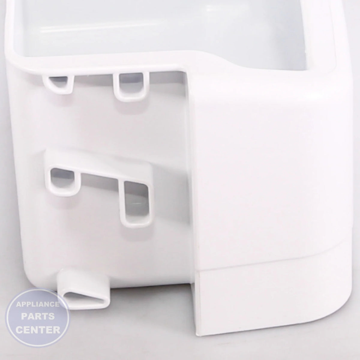 GEH MODULE SHELF FZ WR71X10291 - Installation in XYZ model showing easy mounting points