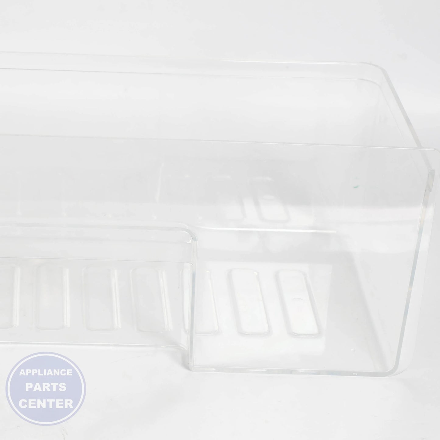CRISPER WR71X22155 - Side view with 20 lbs storage capacity