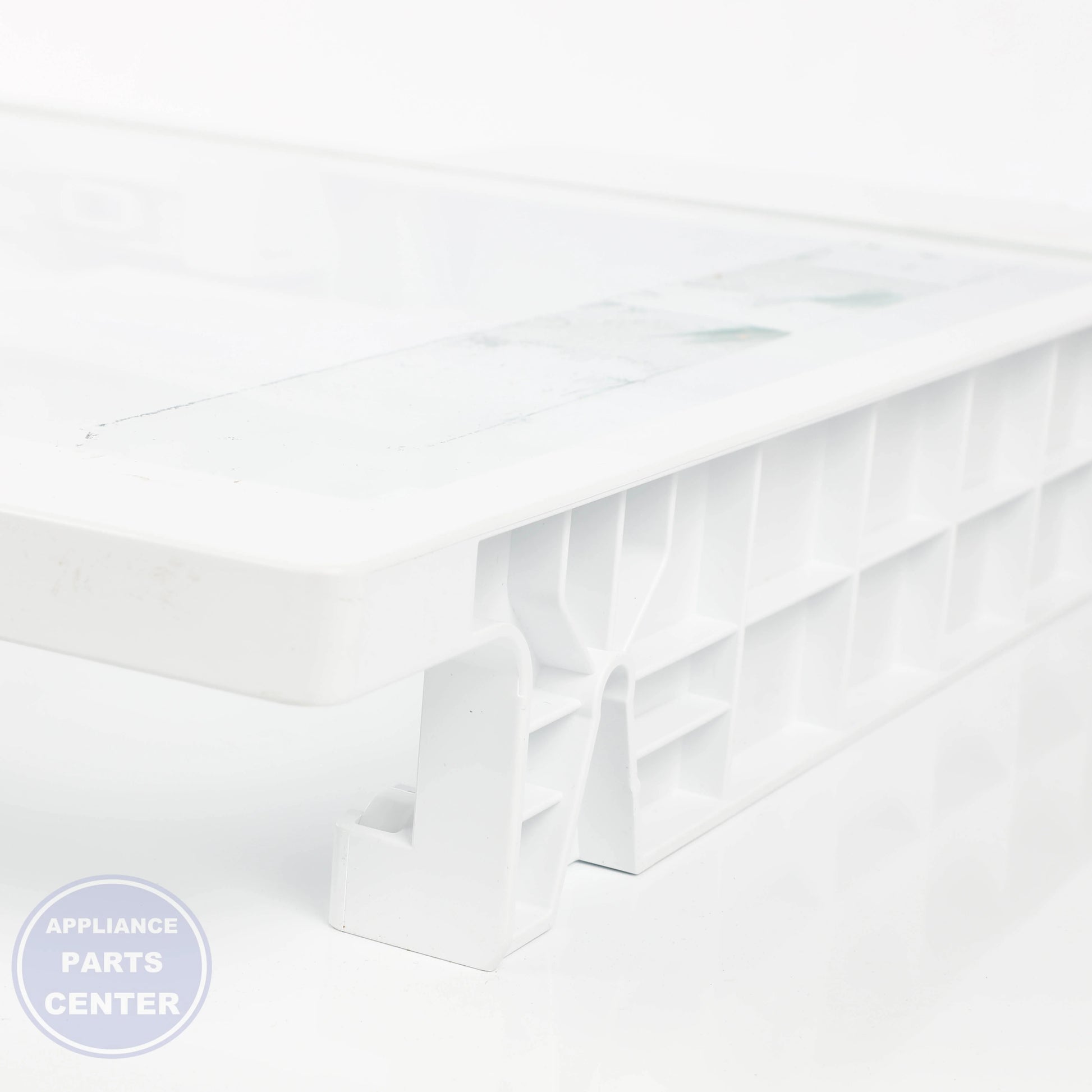 FULL-WIDTH DRAWER COVER WITH GLASS WR71X42032 - Detailed view of durable material