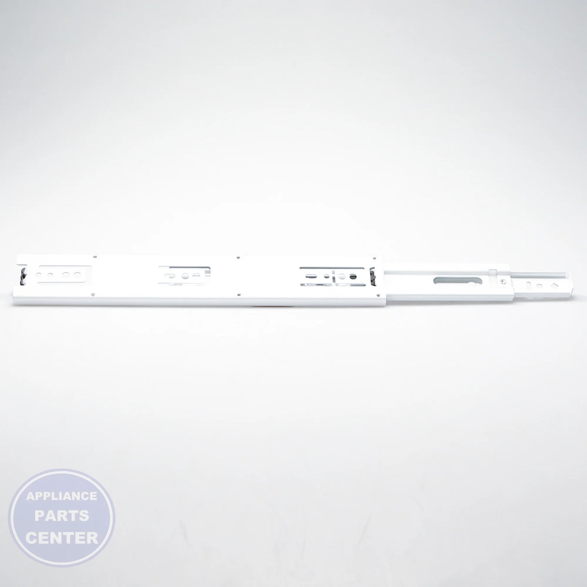 GEH SLDE ASM 12 WR72X10196 - Installation in GEH model showcasing key mounting points