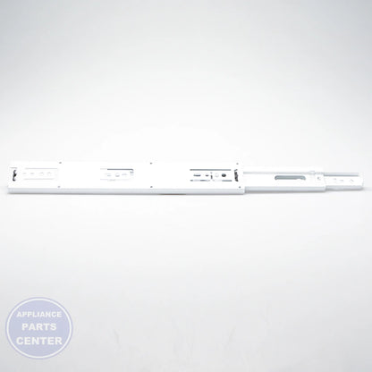 GEH SLDE ASM 12 WR72X10196 - Installation in GEH model showcasing key mounting points
