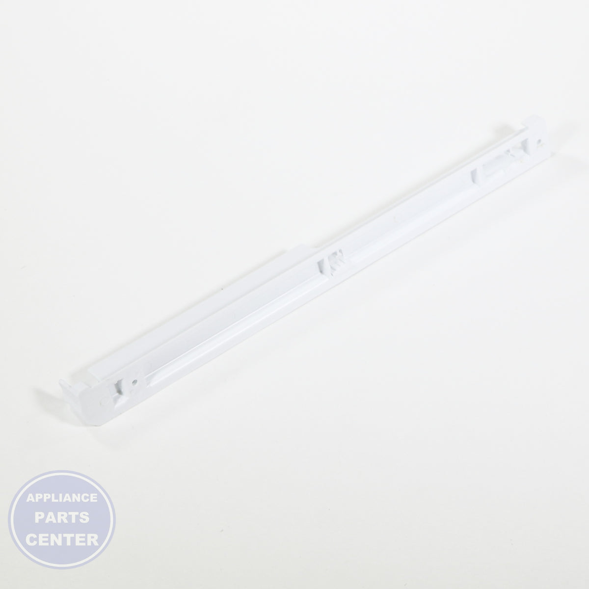 GEH SLIDE ASM LH WR72X207 - Installation in GEH model showing secure mounting points