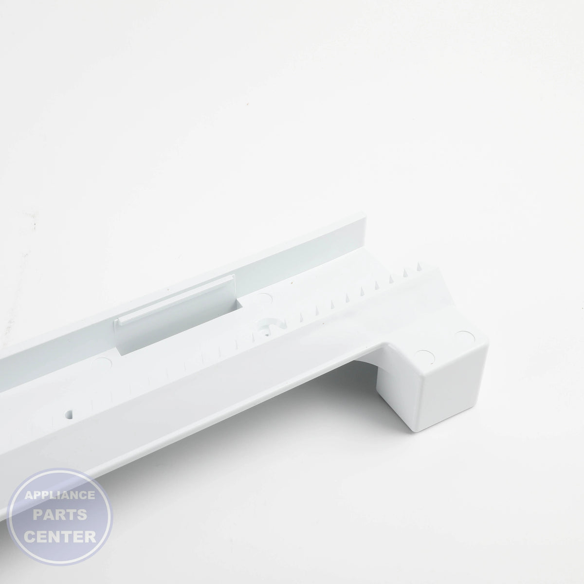 GEH HOLDER SLIDE FZ RH WR72X24767 - Installation in GEH model showing easy mounting points