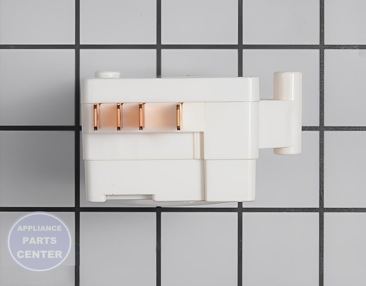Defrost Timer WR9X560 - Detailed view of circuit board timer details