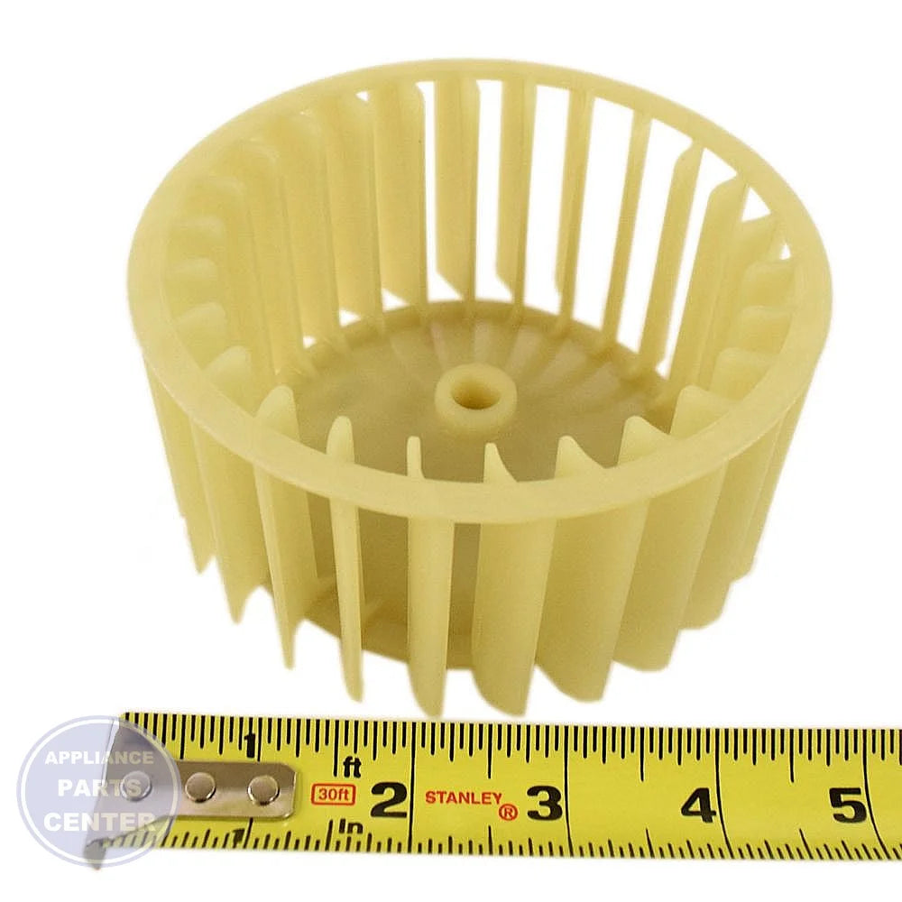 FRIGIDAIRE FAN 136604401 - Detailed view of blower wheel and fan blade