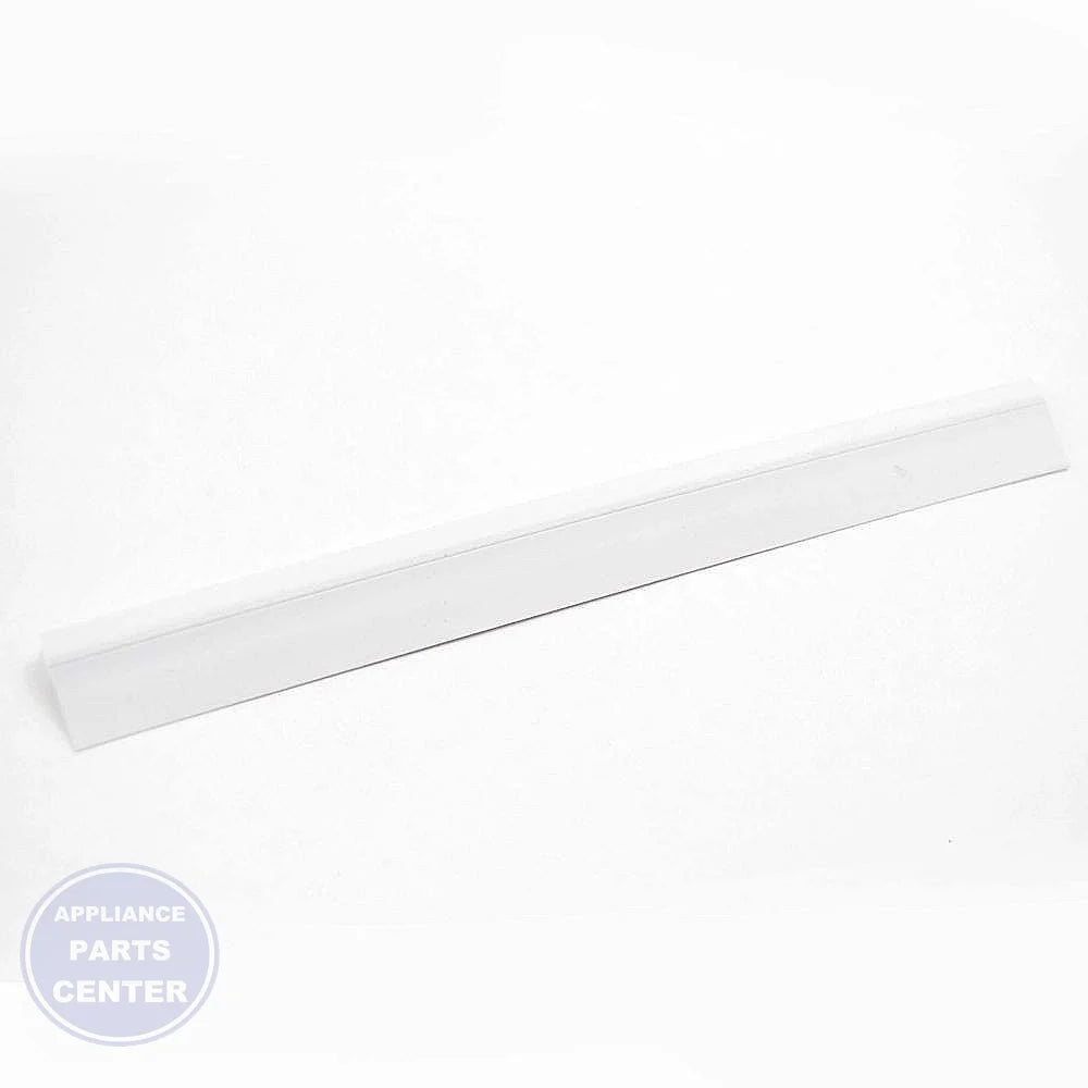 GEH GASKET PAN VEG FRAME WR14X10216 - Main view showing tight seal for GEH XYZ model
