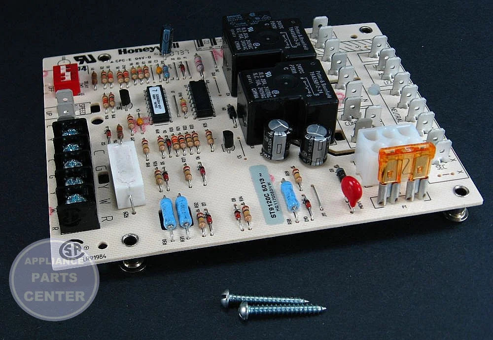 INTERNATIONAL COMFORT PRODUCTS CONTROL MODULE 1170063 - Main view showing precise control for NEU models